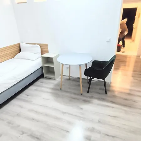 Neu-Isenburg Apartment *